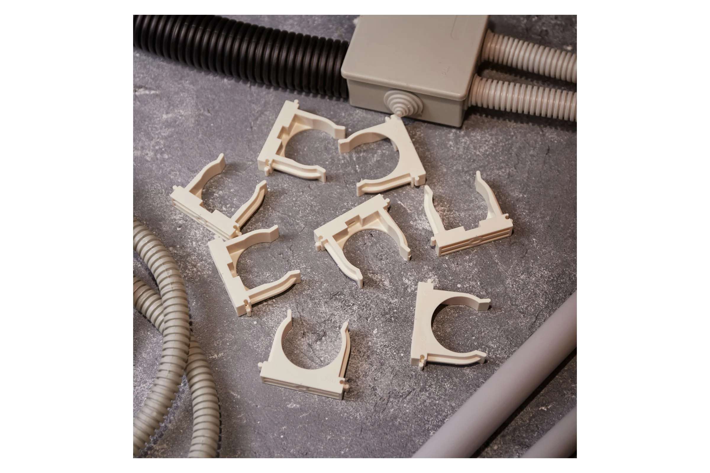 Крепеж-клипса для монтажного пистолета REXANT d=40 мм, белая 25 шт 28-0440-3