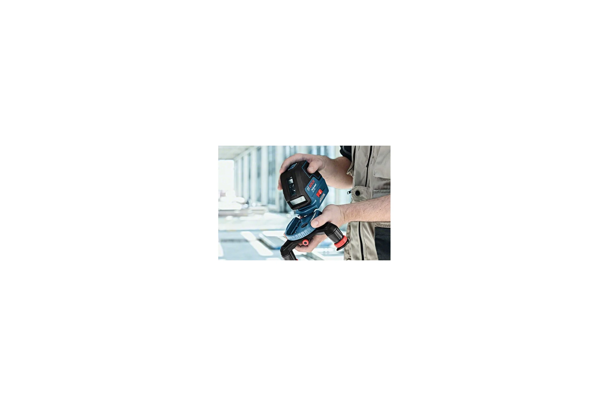 Лазерный нивелир Bosch GLL 3-50 Professional 0.601.063.803