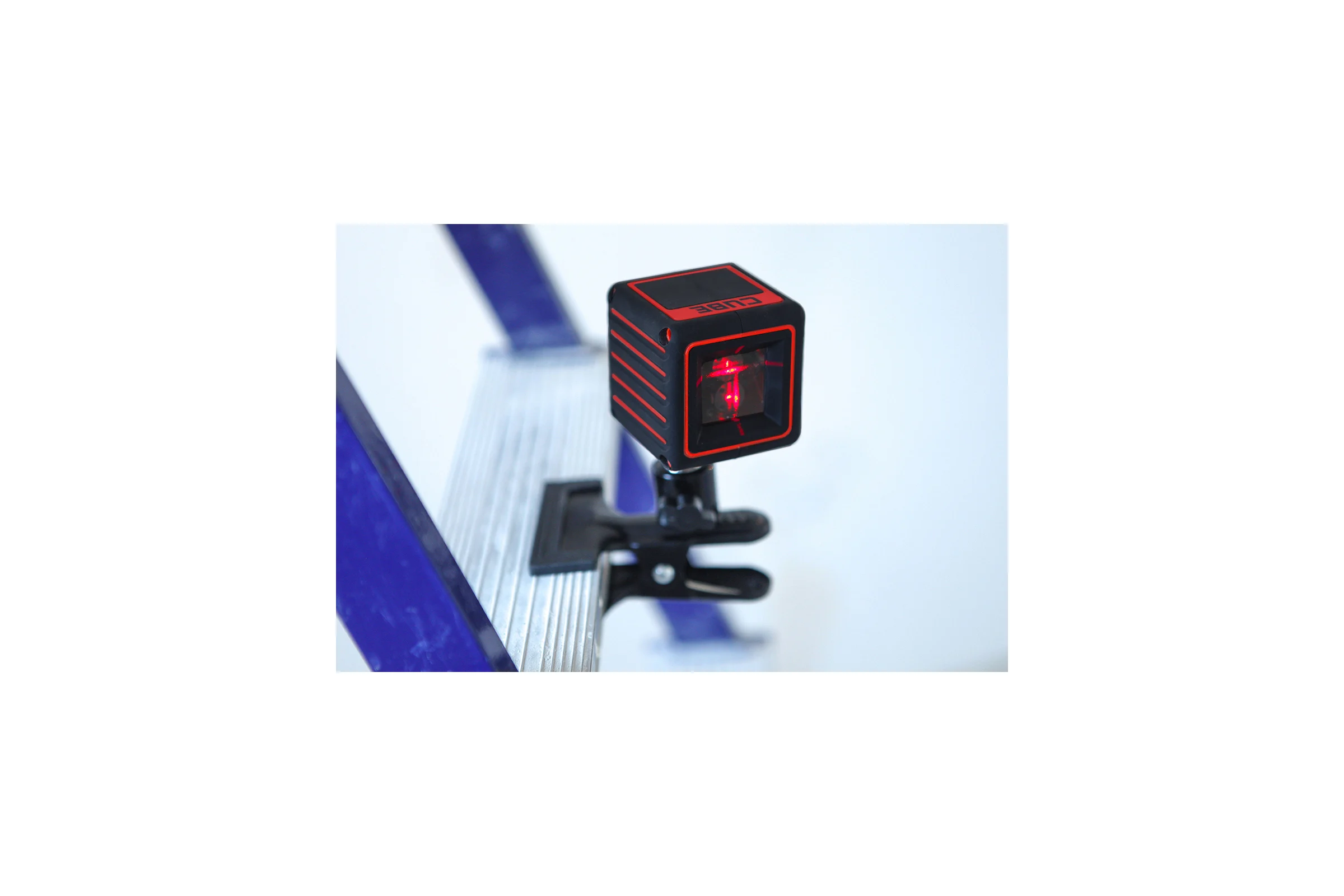 Лазерный уровень ADA Cube Home Edition А00342