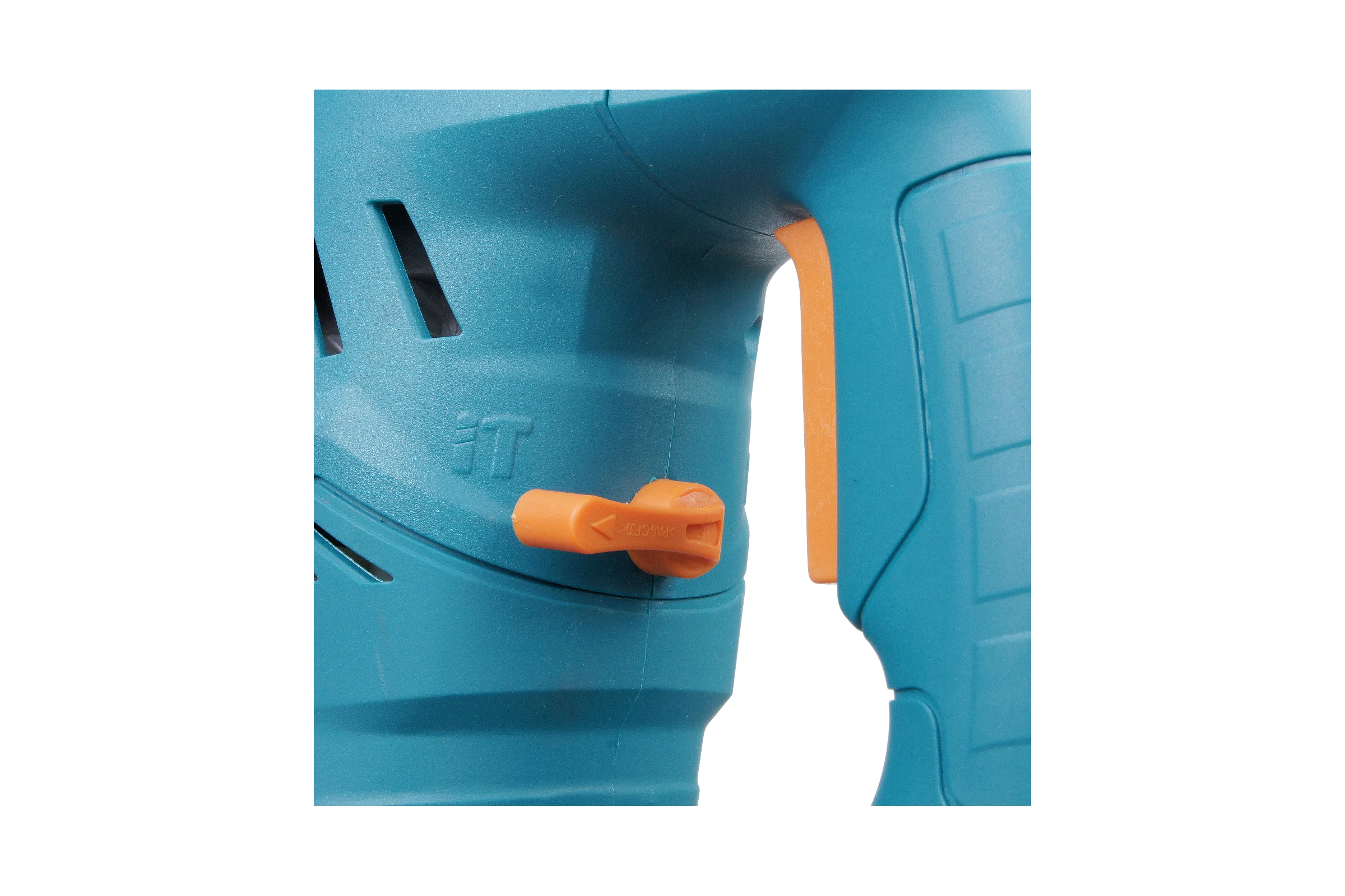 Электрический перфоратор BORT BHD-1500-K 98291711