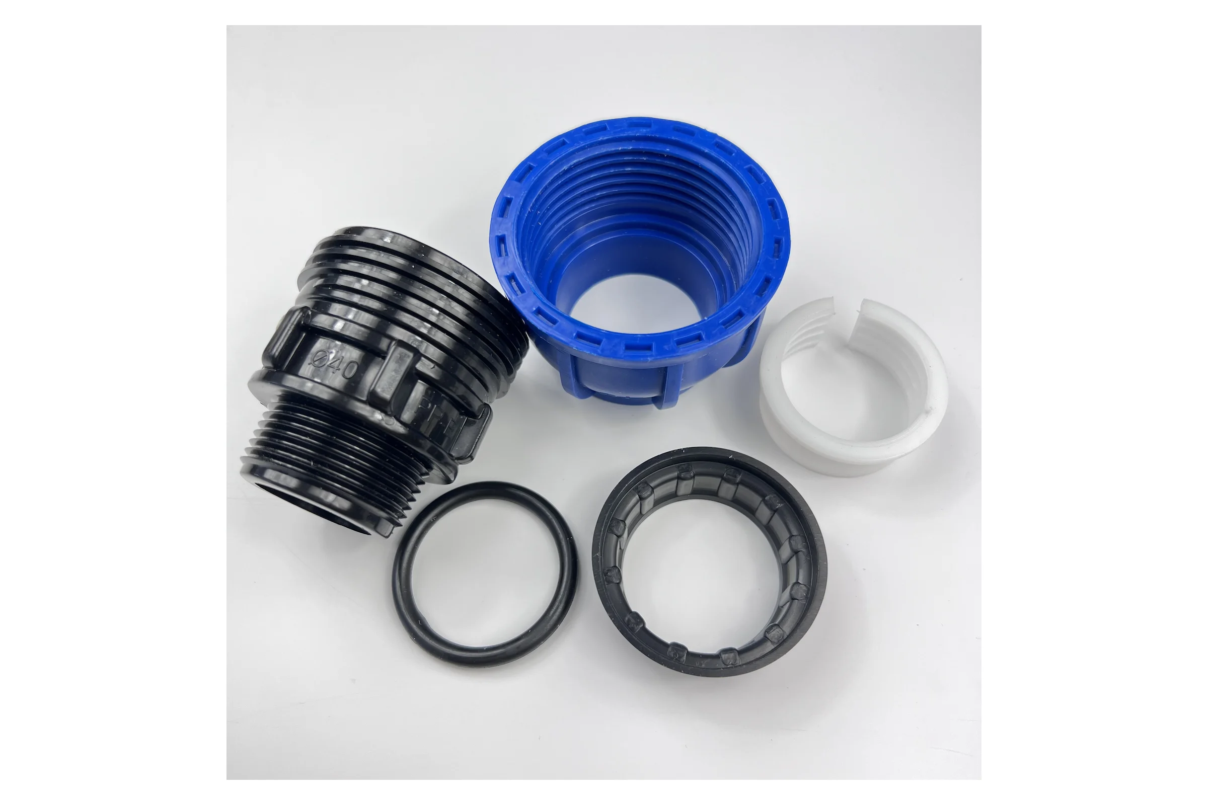 Муфта ПНД соединительная 40 - НР 1 1/4" Boutte 2229149