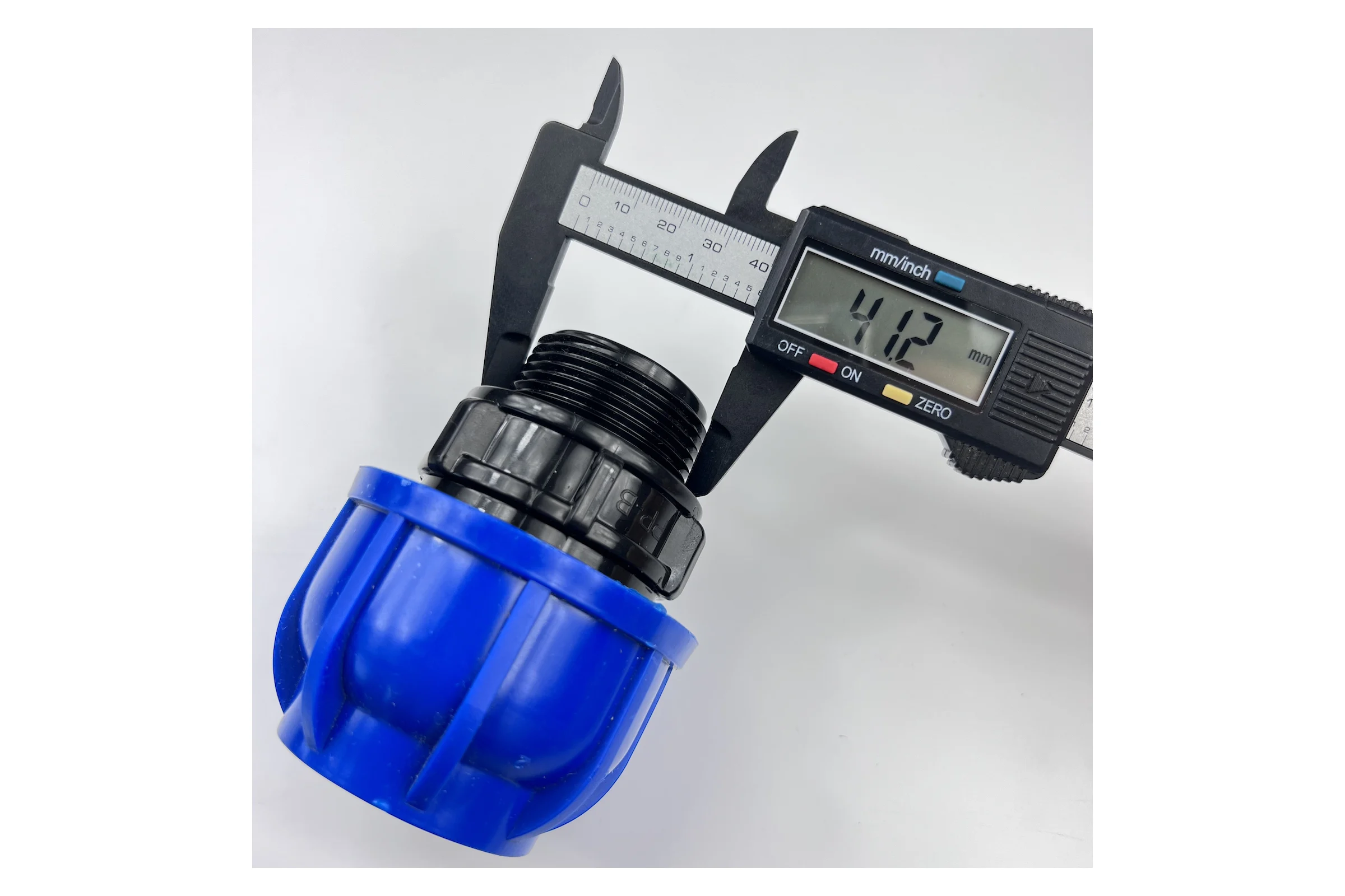 Муфта ПНД соединительная 40 - НР 1 1/4" Boutte 2229149