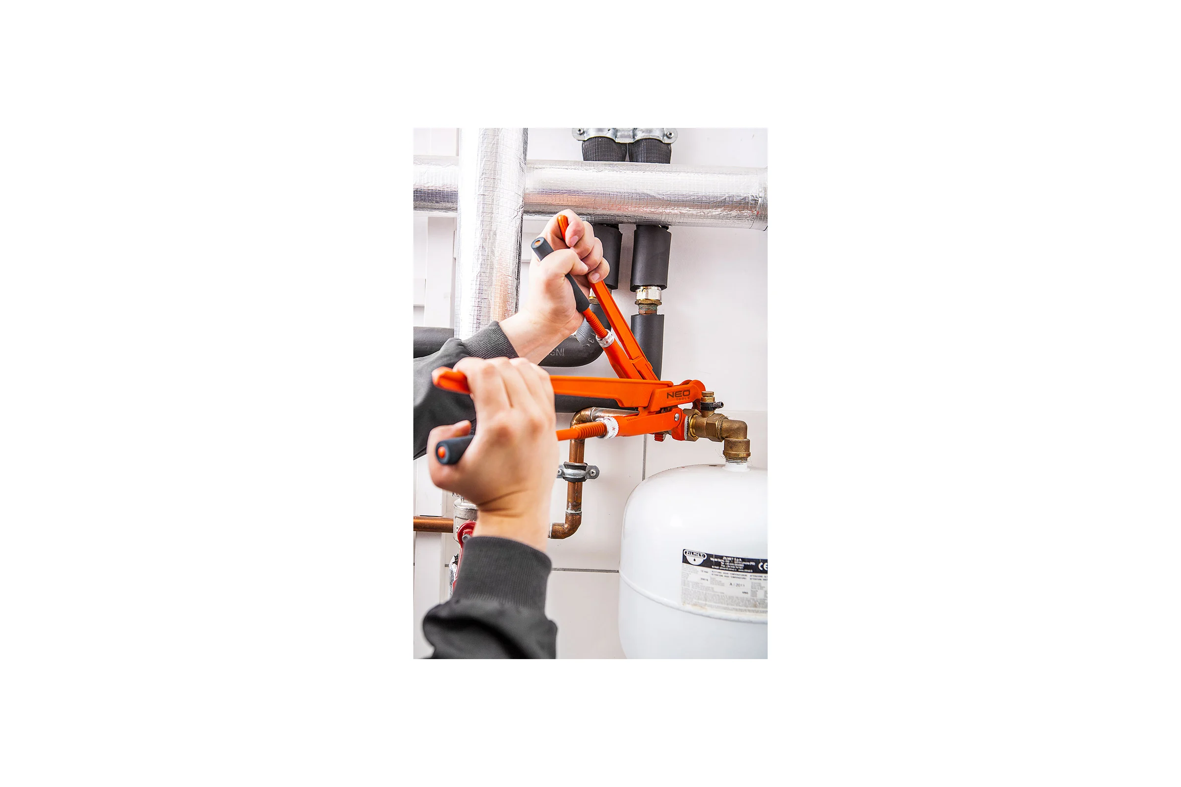 Трубный ключ NEO Tools тип 90 320 мм 1.0 02-130