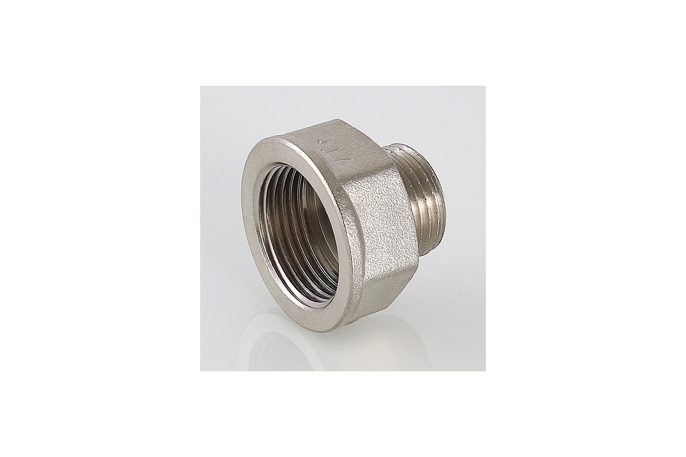 Удлиненный переходник 1 1/4"х 1/2" Valtec 76608