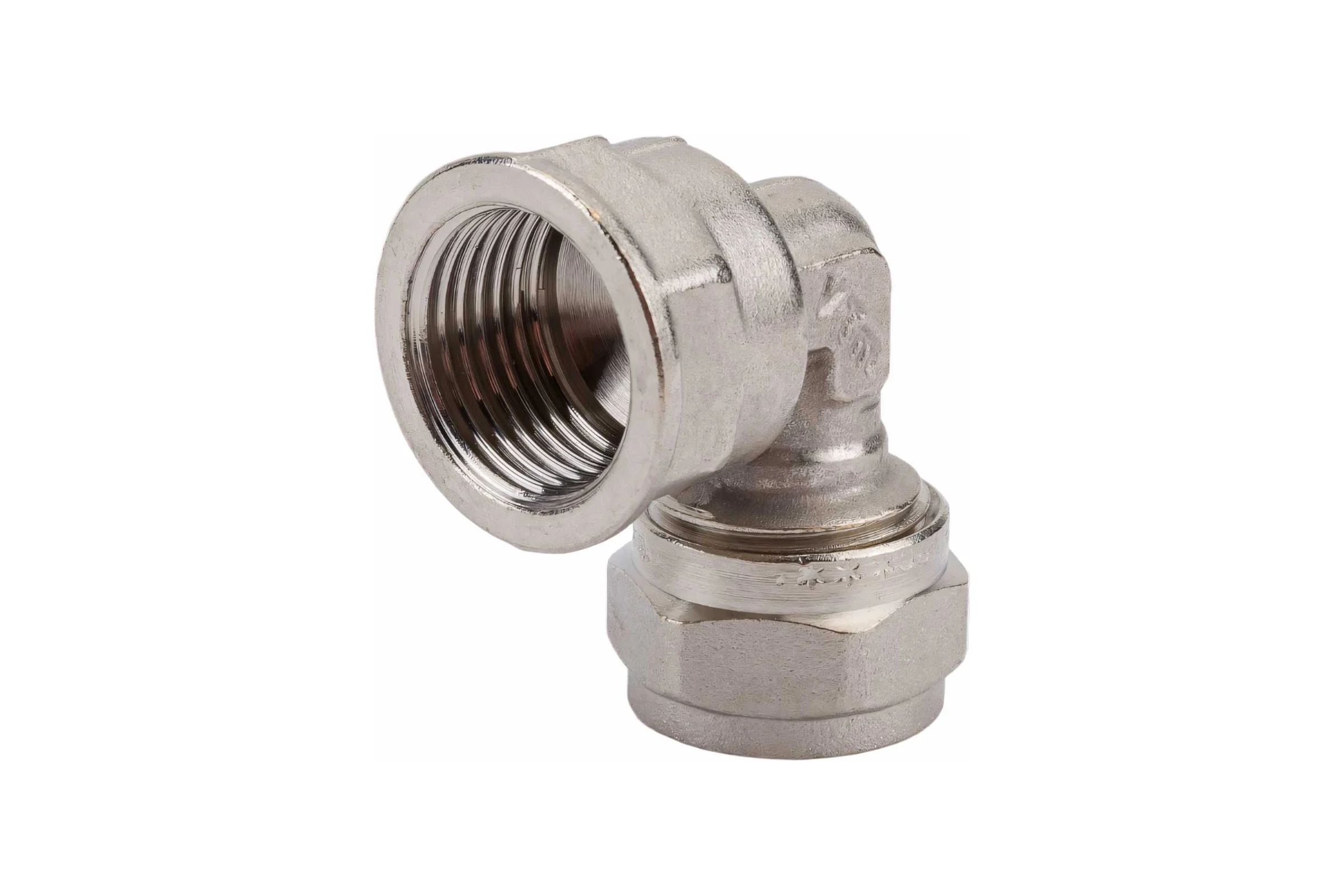 Уголок обжимной с переходом на вн. р. 16х1/2" Valtec VTm.352.N.001604