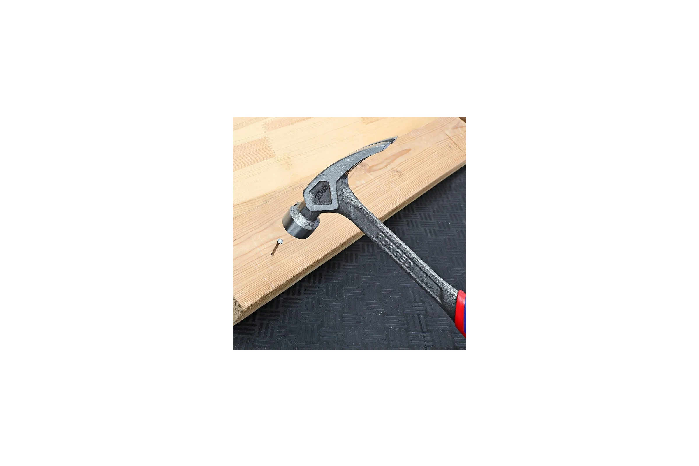 Молоток-гвоздодер WORKPRO 560г, цельнометаллический, кованый WP241015