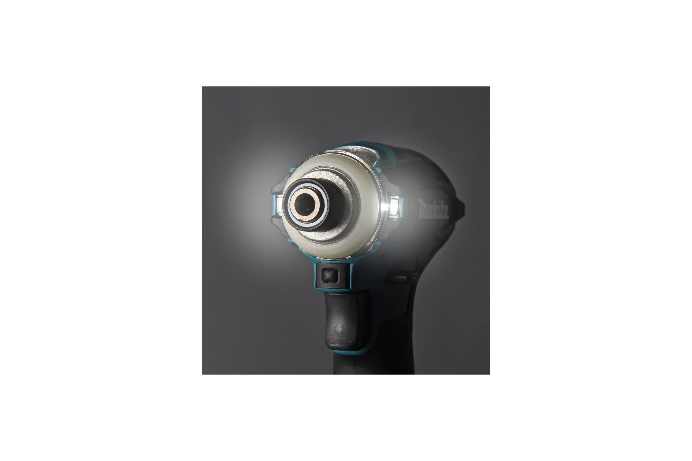 Аккумуляторный ударный бесщеточный шуруповерт Makita 180Нм, М5-М16 DTD172Z