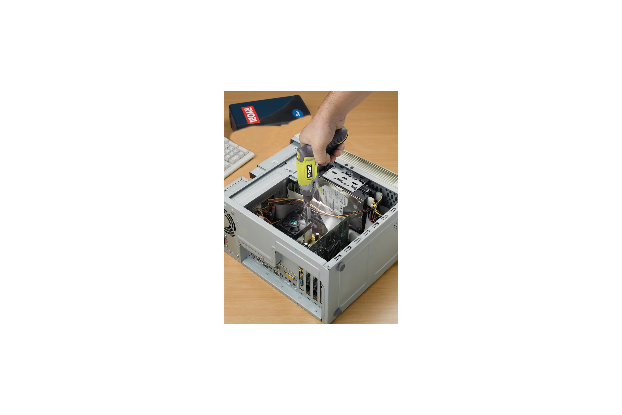Отвертка Ryobi CSD4130GN 5133000141