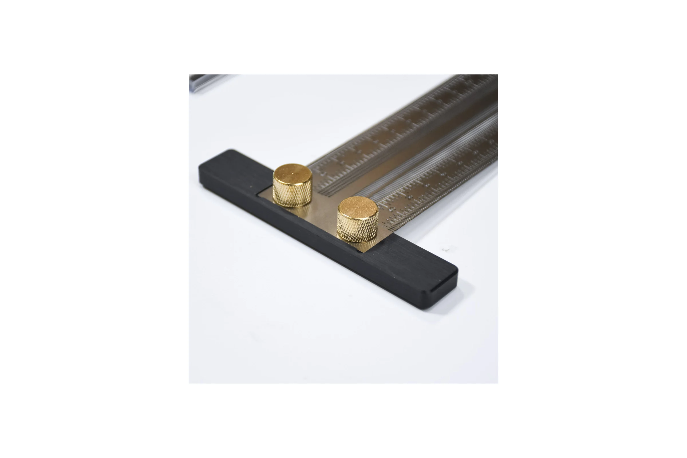 Линейка GOLDRATIO t-rule 120 мм, с карандашом М00021517