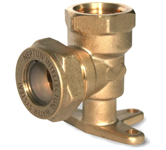 Угольник IWS с креплением 15 х 1/2" Neptun