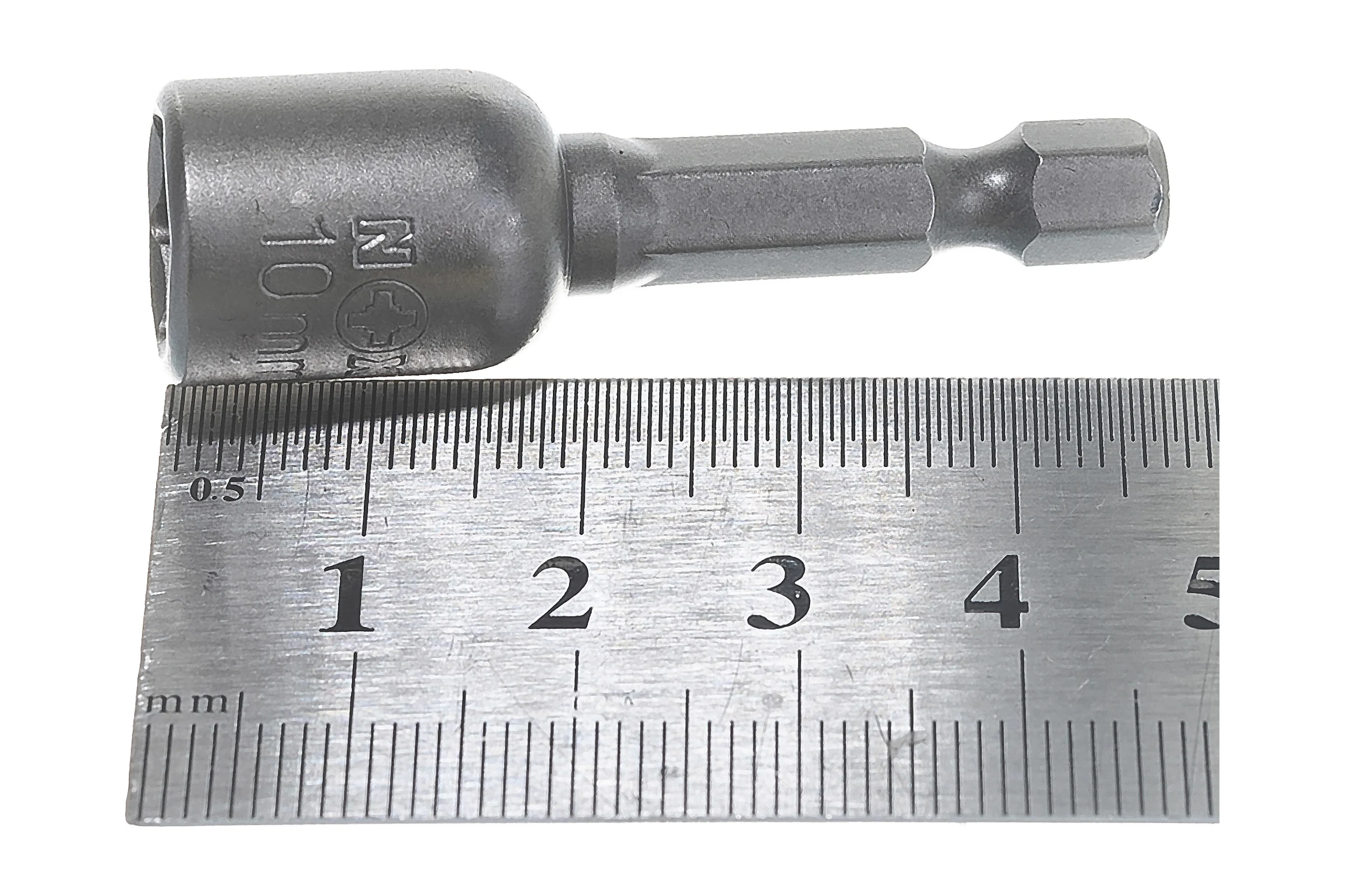 Ключ-насадка магнитная (10х48 мм) Ziflex 556110