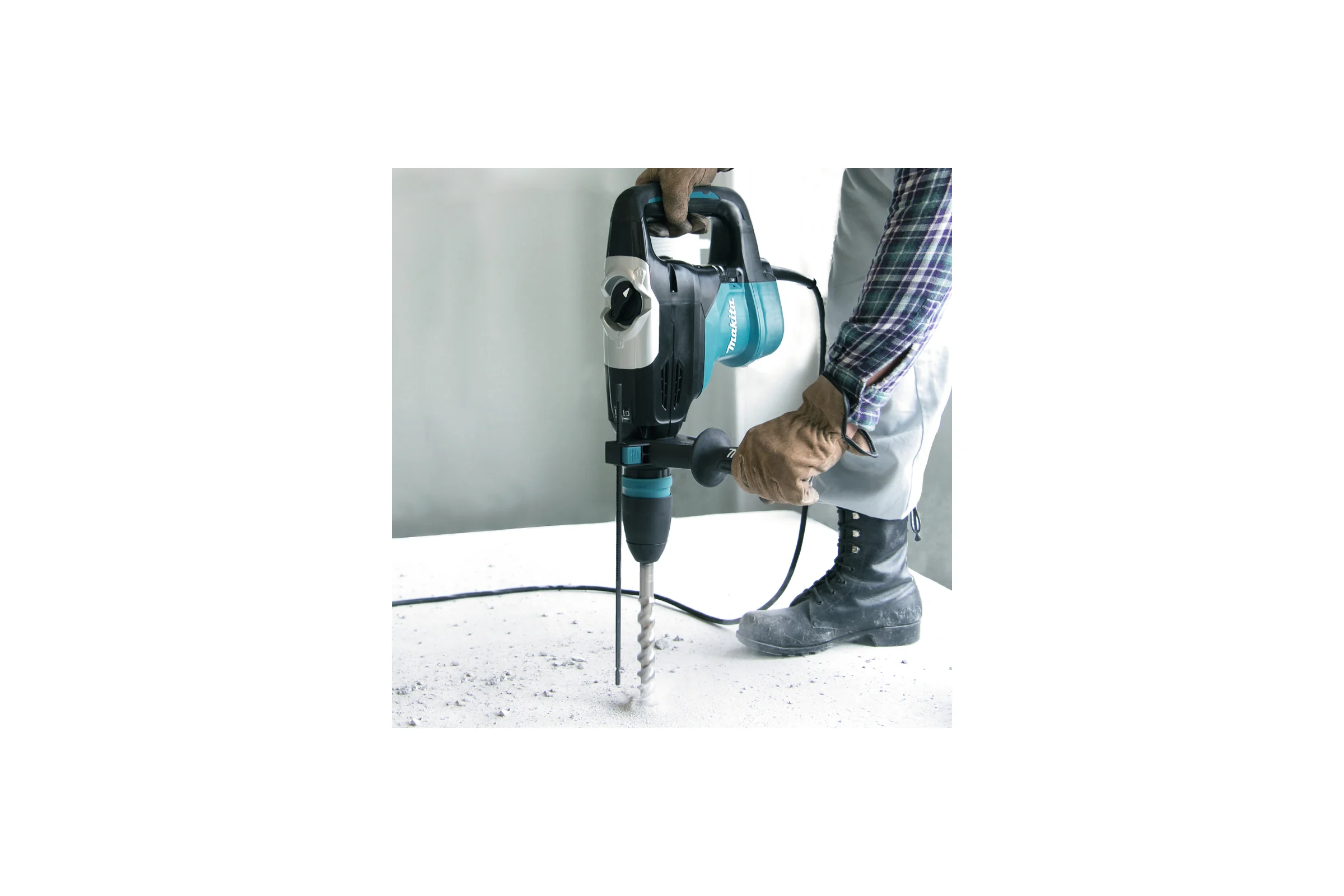Перфоратор Makita HR4003C
