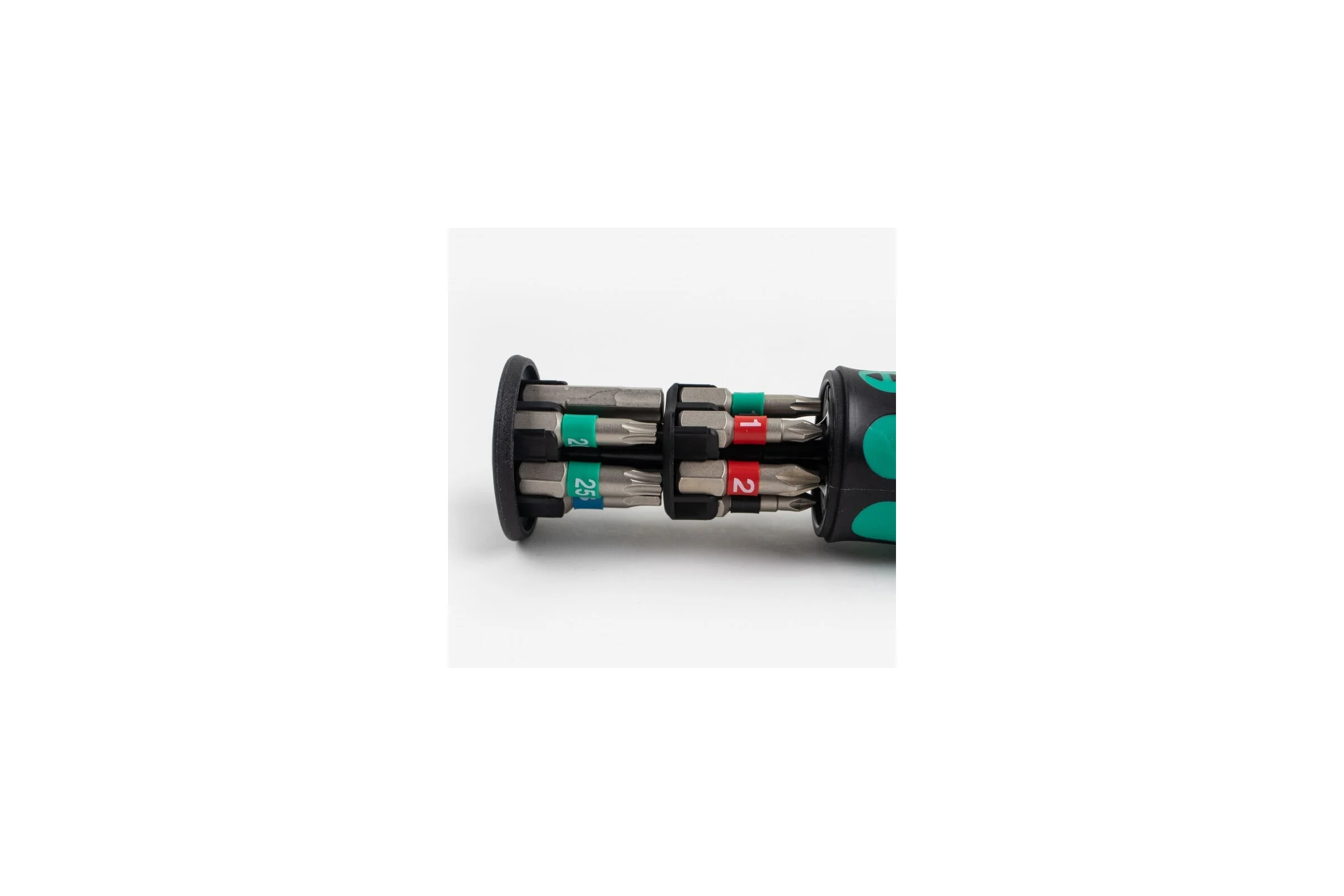 Отвертка с трещоткой и битами WERA 8009 Zyklop Pocket Set 2, 18 предметов WE-004281