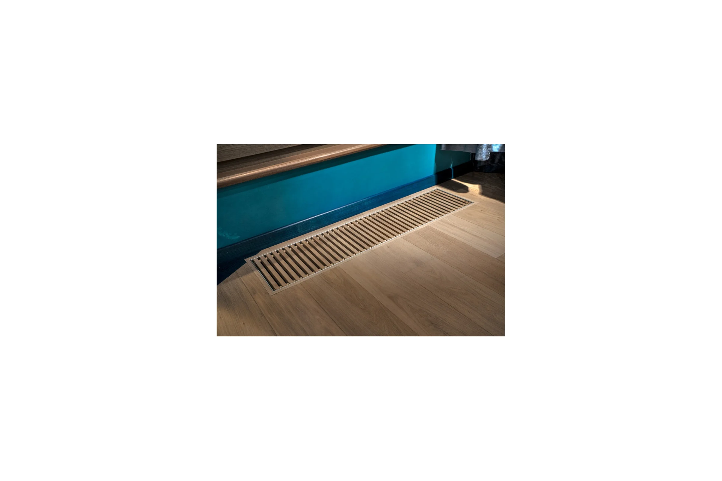 Конвектор КЗТО 260x80х2000 Бриз БР260802000U8АЛ12