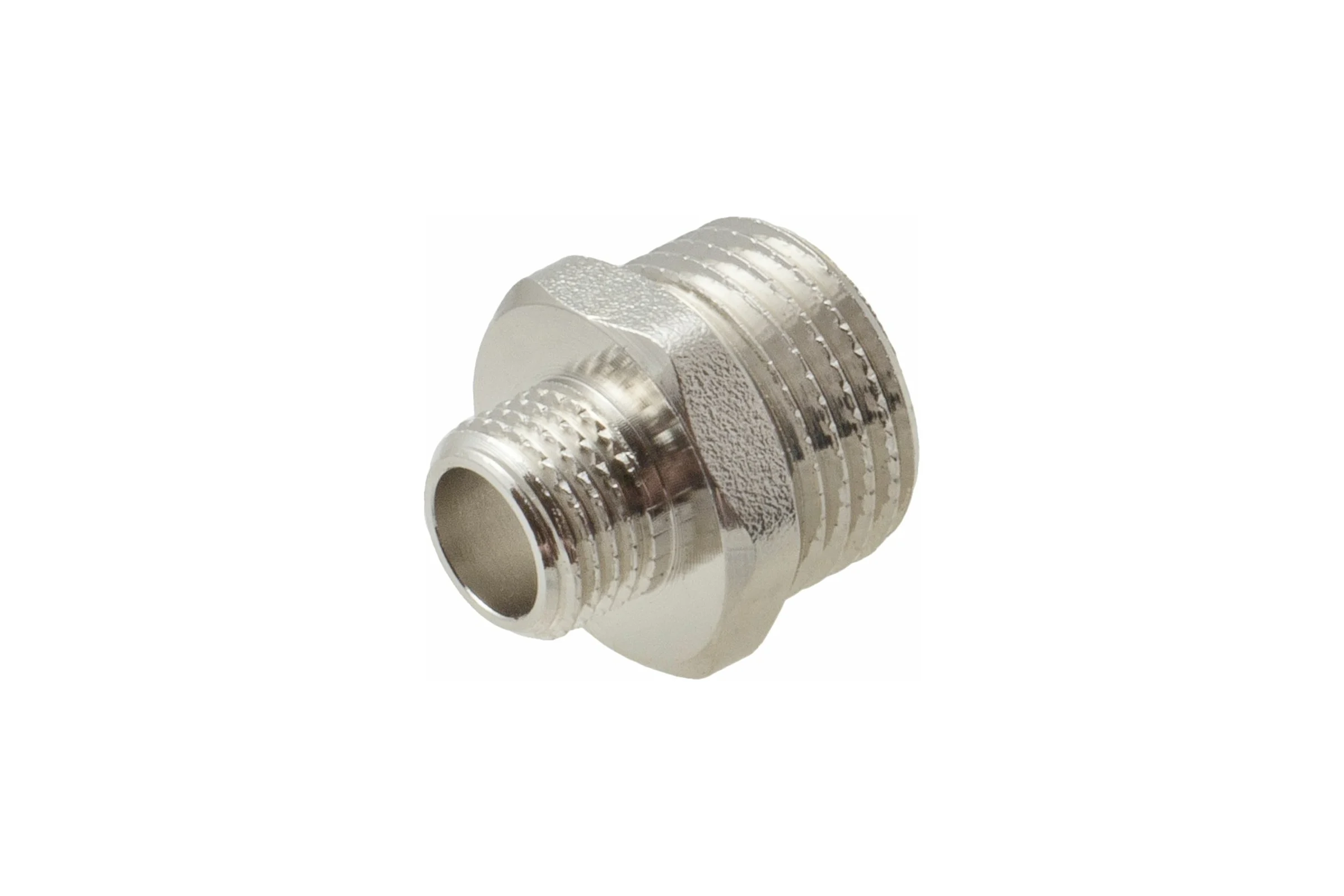 Ниппель-переходник MPF 1/2" х 1/4" бочонок латунный никелированный наружная резьба ИС.072171