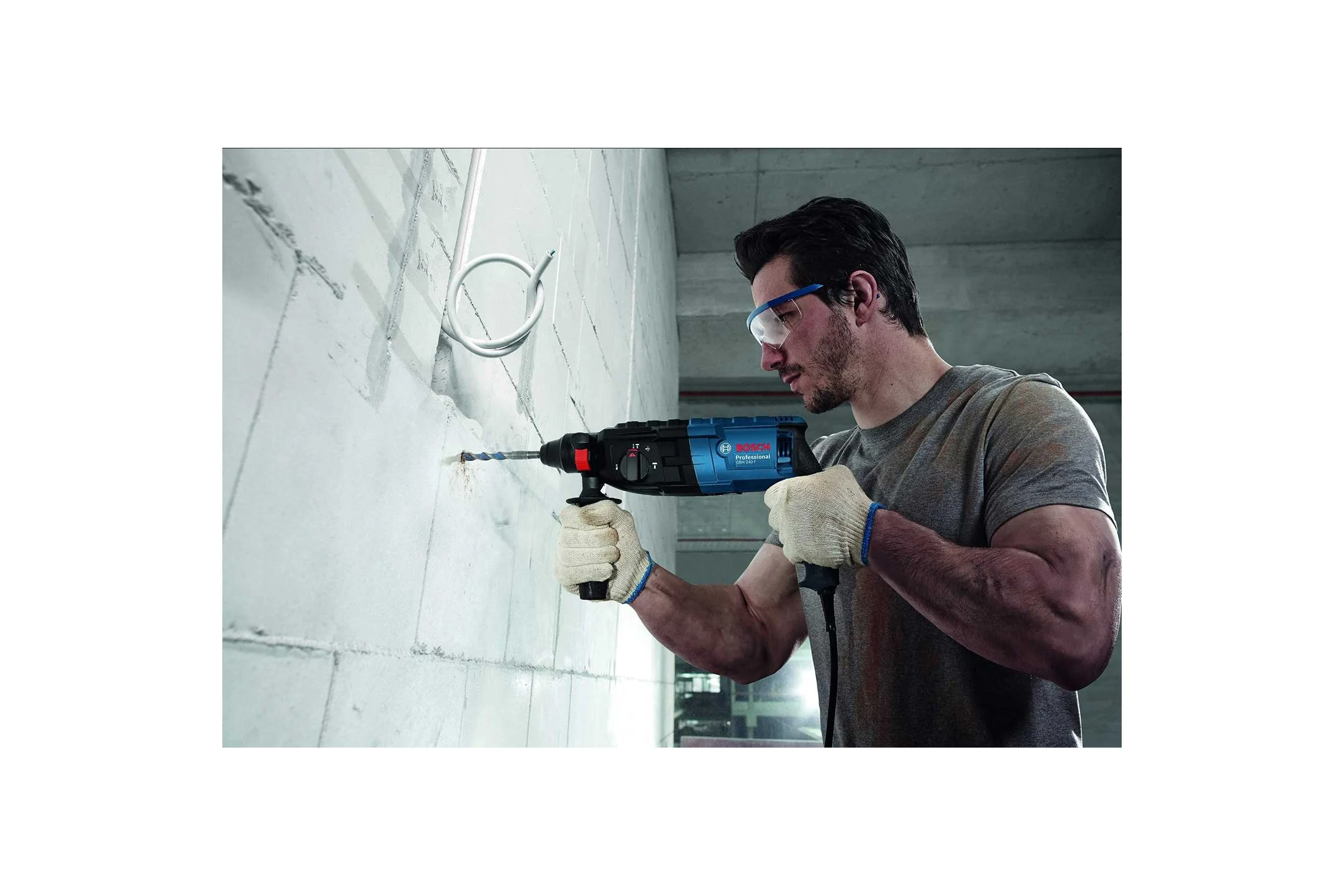 Перфоратор Bosch GBH 240 Professional 0.611.272.100