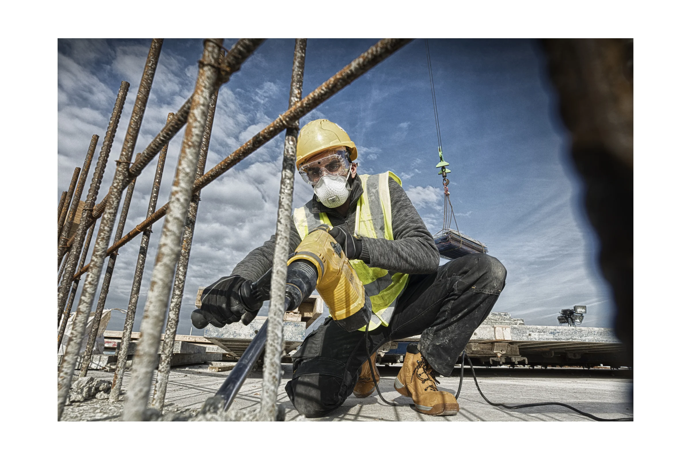 Перфоратор DEWALT SDS-max D25481K