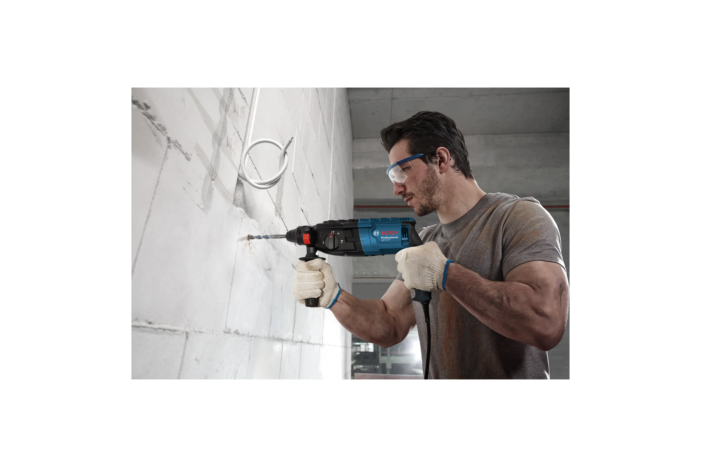 Перфоратор Bosch GBH 240 F 0.611.273.000