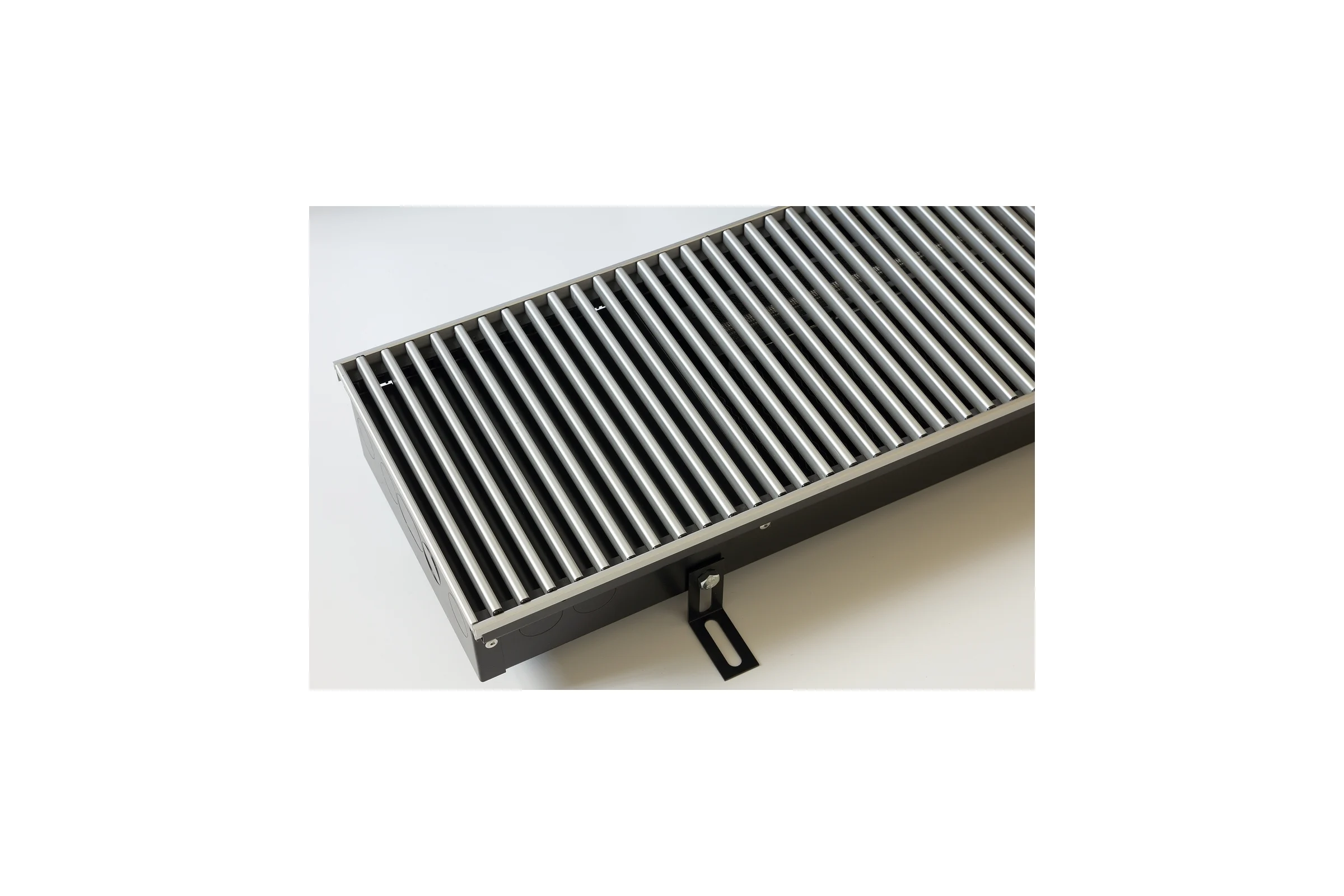 Внутрипольный конвектор KVZ с вентилятором с решеткой KVZ-Vent-230-80-1400-2V-UA/RRA-230-1400-A