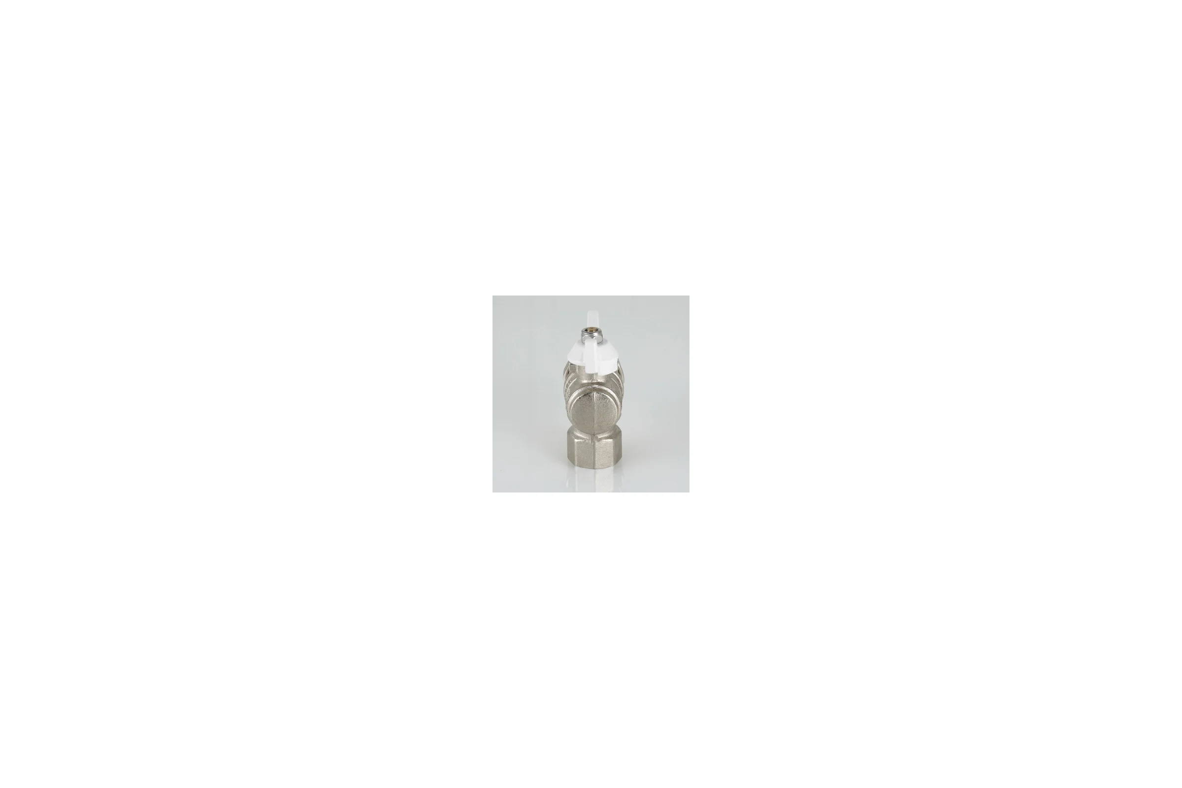 Шаровой угловой кран с полусгоном 1/2 вн.-нар. белая рукоятка Valtec BASE VT.228.NW.04