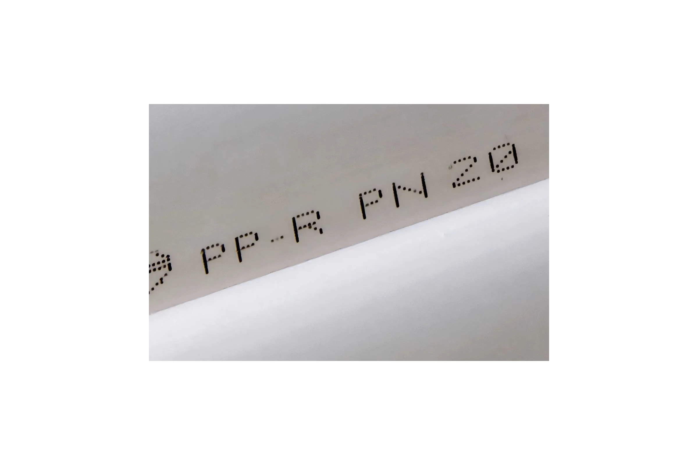 Труба Valtec PP-R, PN 20, 32 белый (2м) VTp.700.0020.32.02