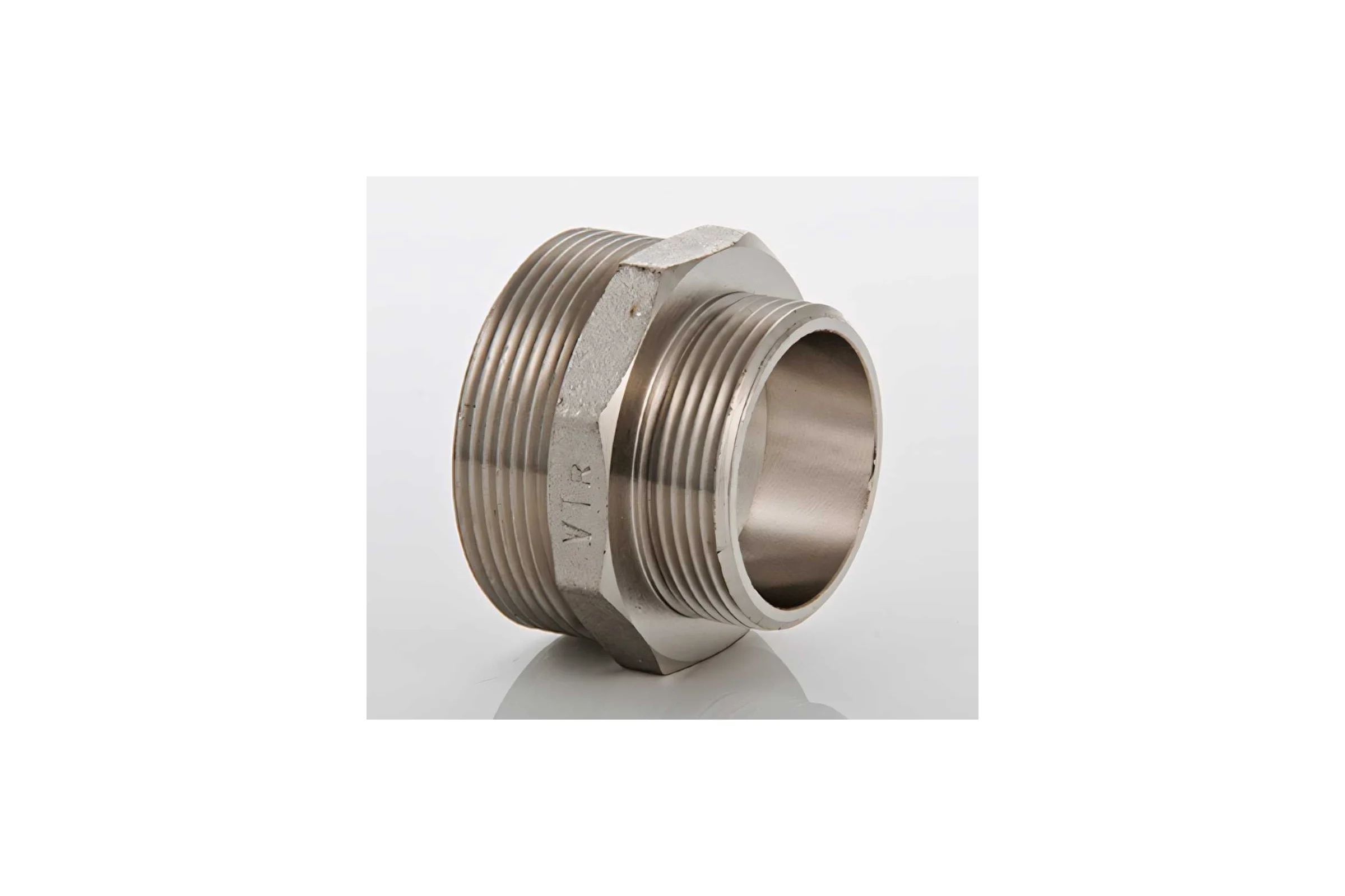 Переходной ниппель 1х1/2 нар.-нар. Valtec VTr.580.N.0604
