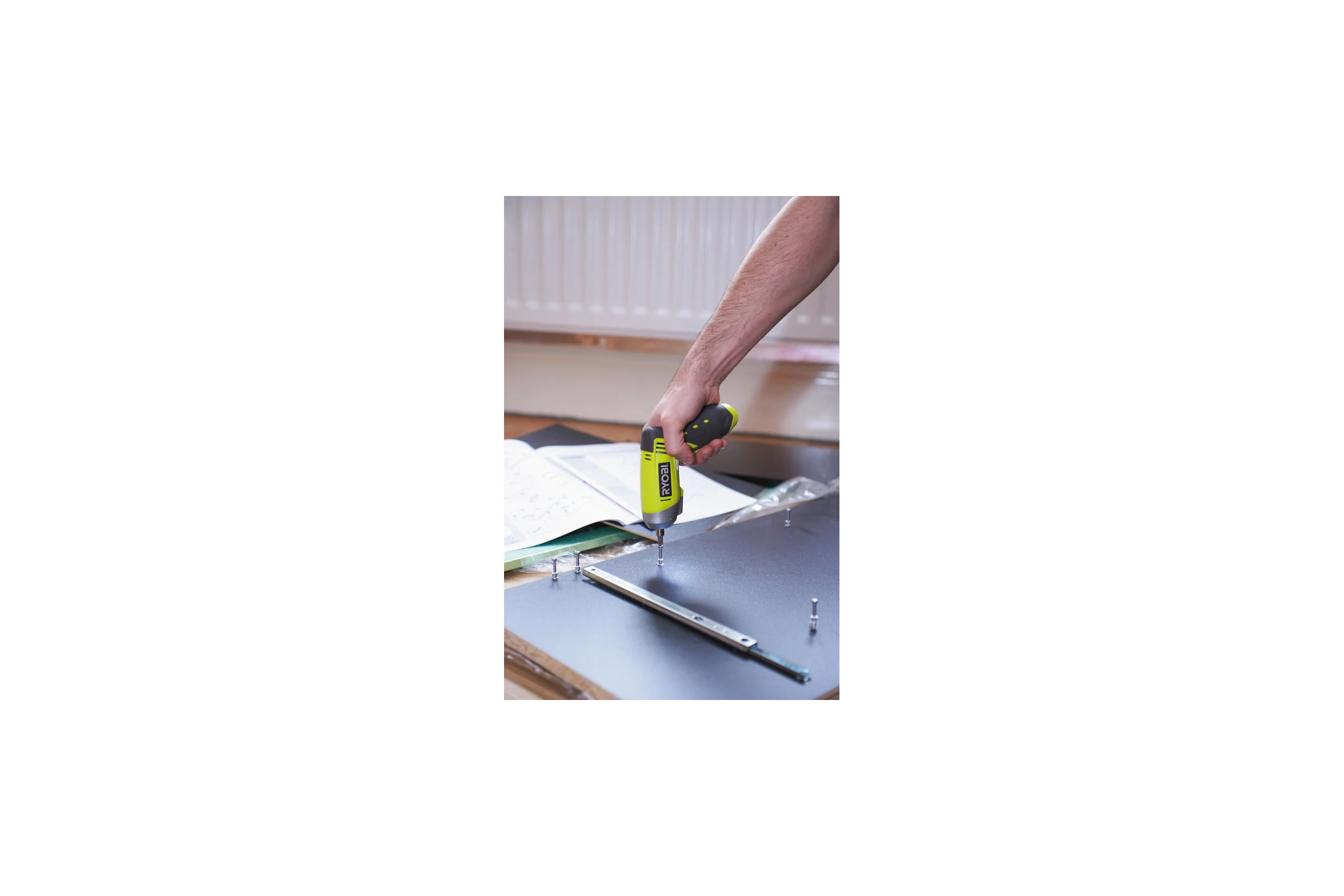 Отвертка Ryobi R4SD-L13C 5133001961