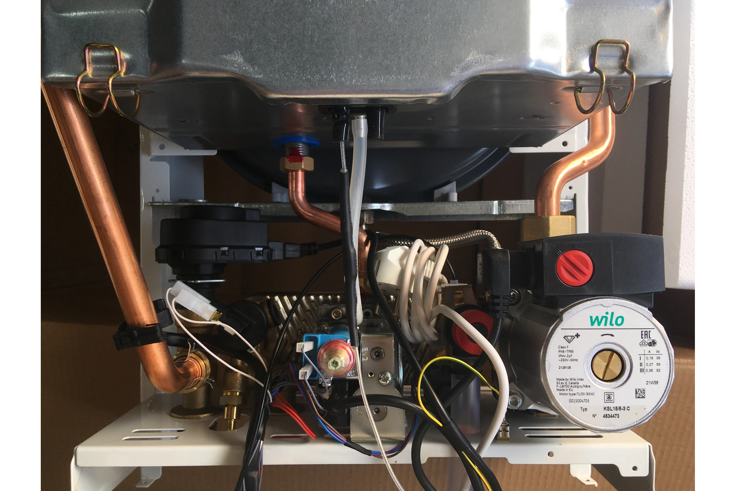 Двухконтурный настенный газовый котёл INNOVITA perla pro 24 rs i ng 30007101