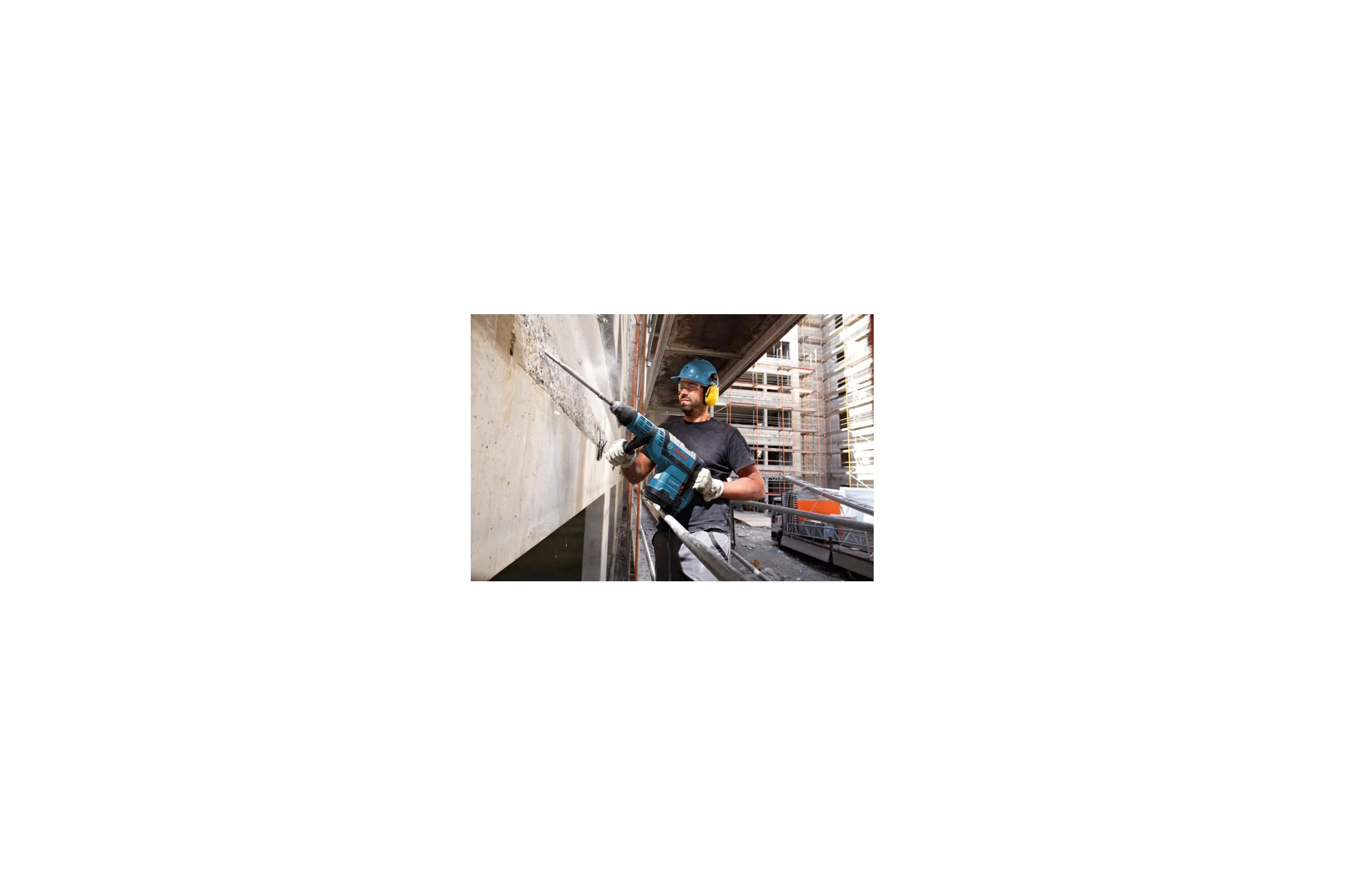 Перфоратор Bosch GBH 8-45 DV + 4 зубила RTec 0.615.990.J8M