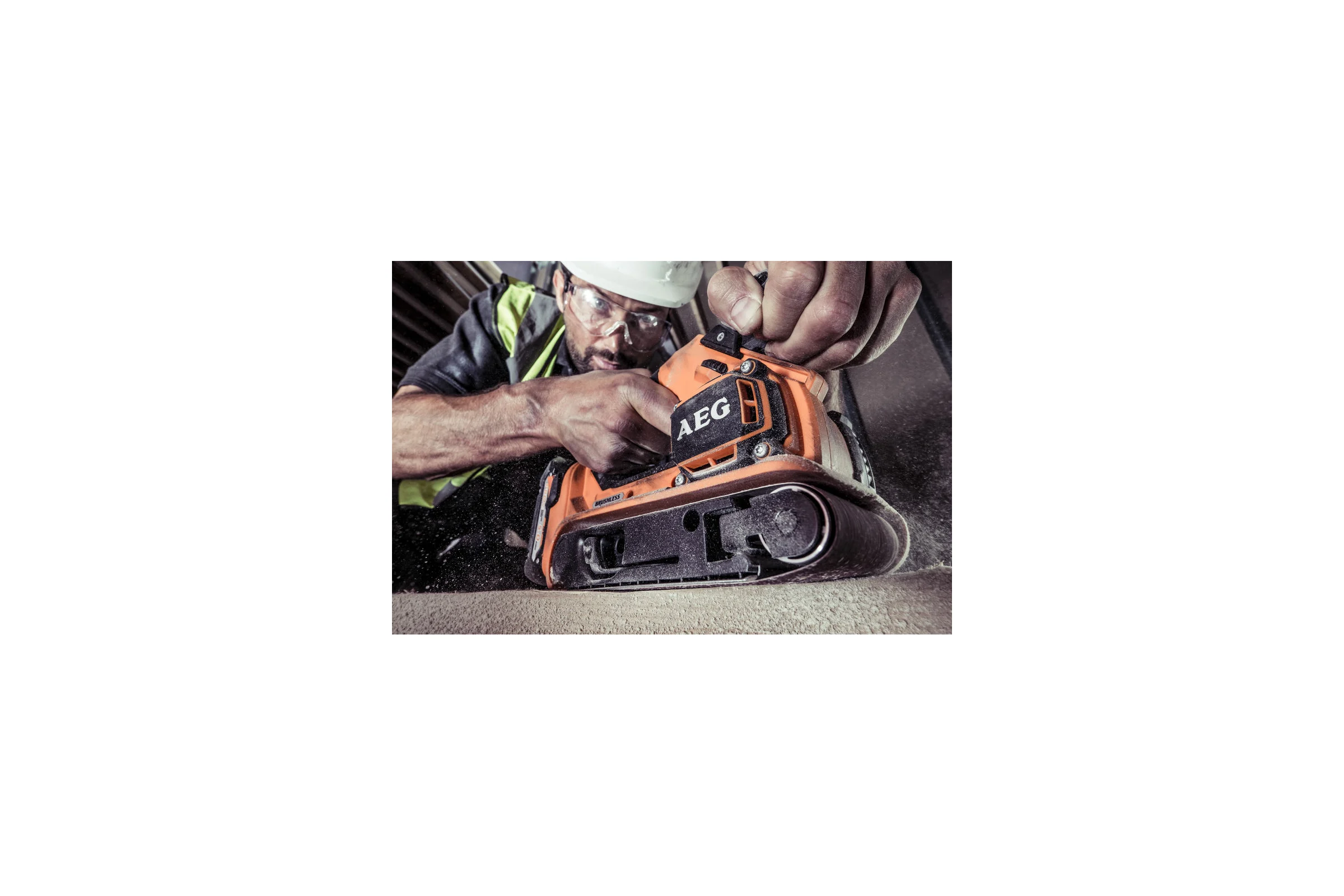 Бесщеточная ленточная шлифмашина AEG BHBS18-75BL-0 4935459582