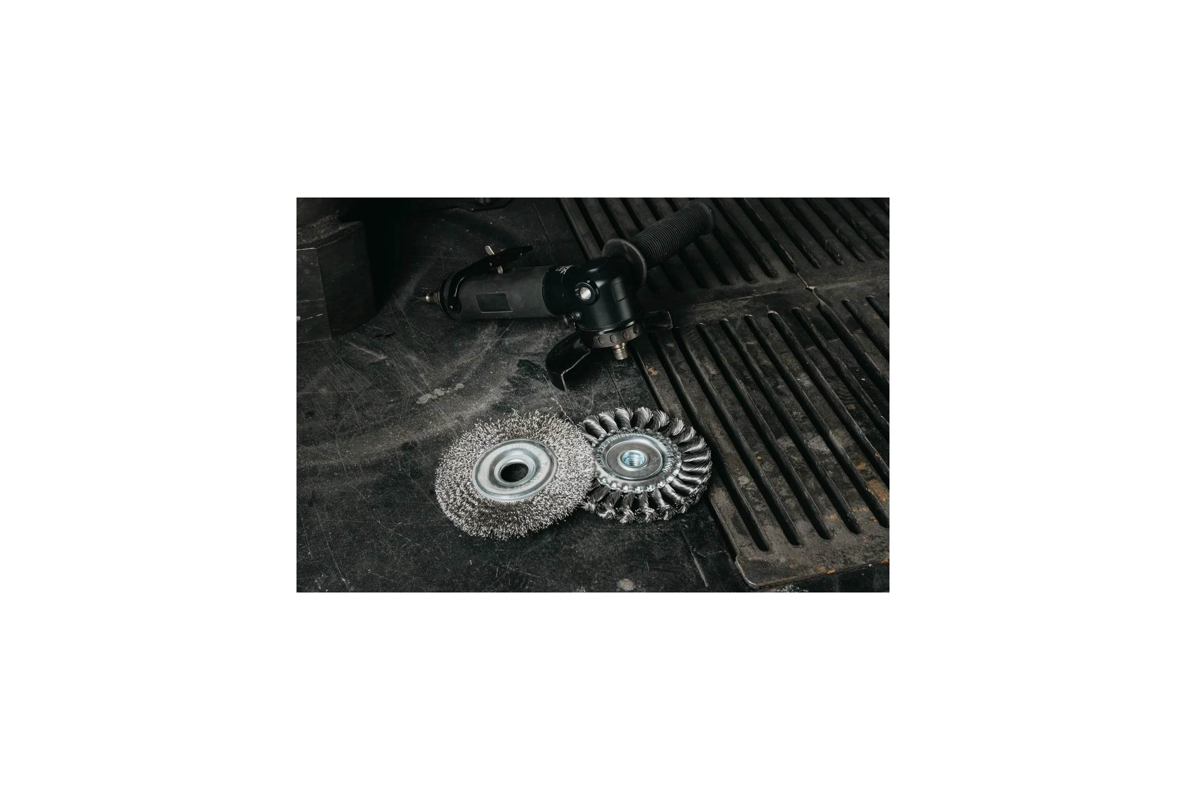 Дисковая щётка плетёная DeBever VSM AG 125 мм x 22,2 мм, проволока - INOX 0,50 мм арт. P125TK22 INOX