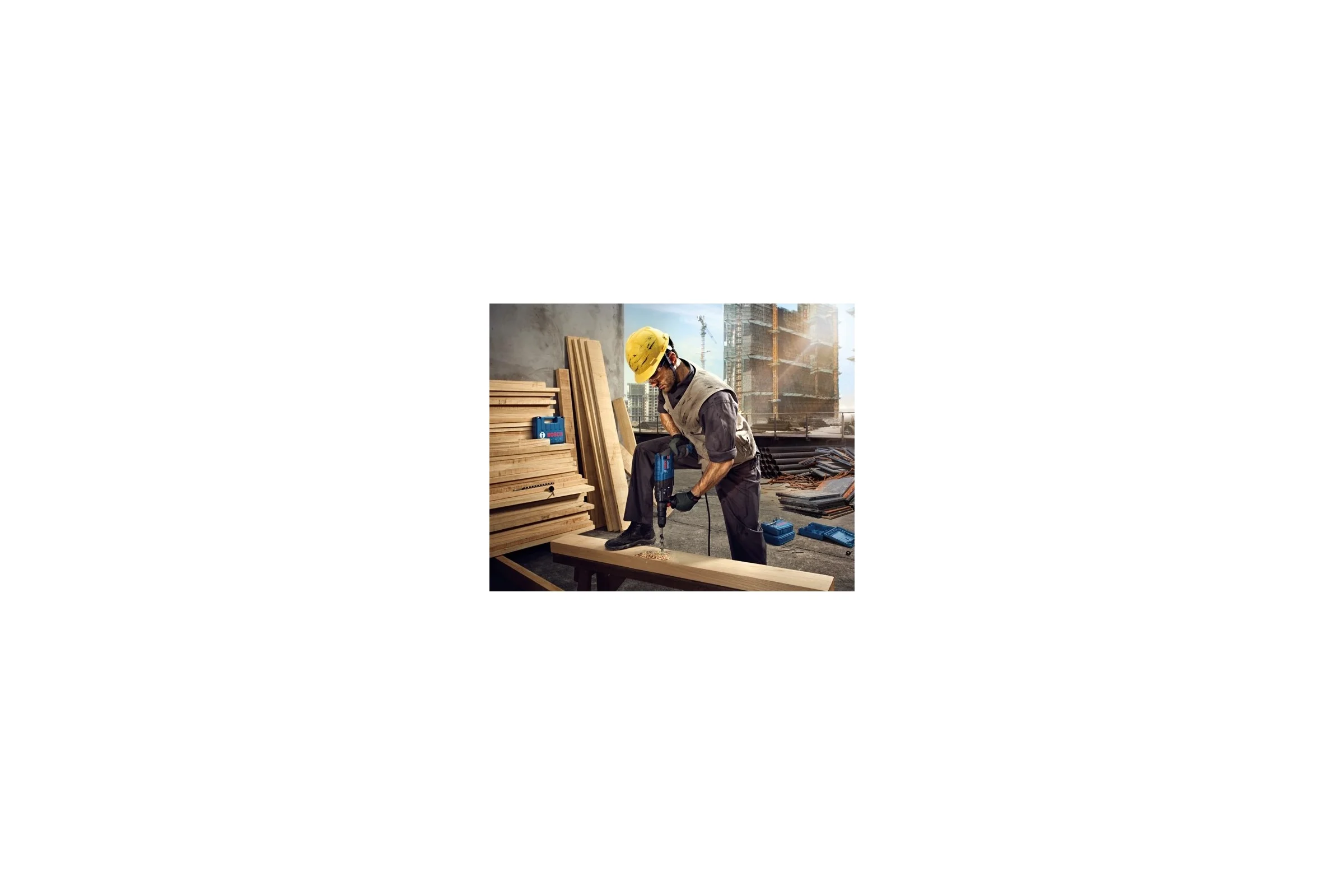 Перфоратор Bosch GBH 240 + ключевой патрон 0.611.272.104