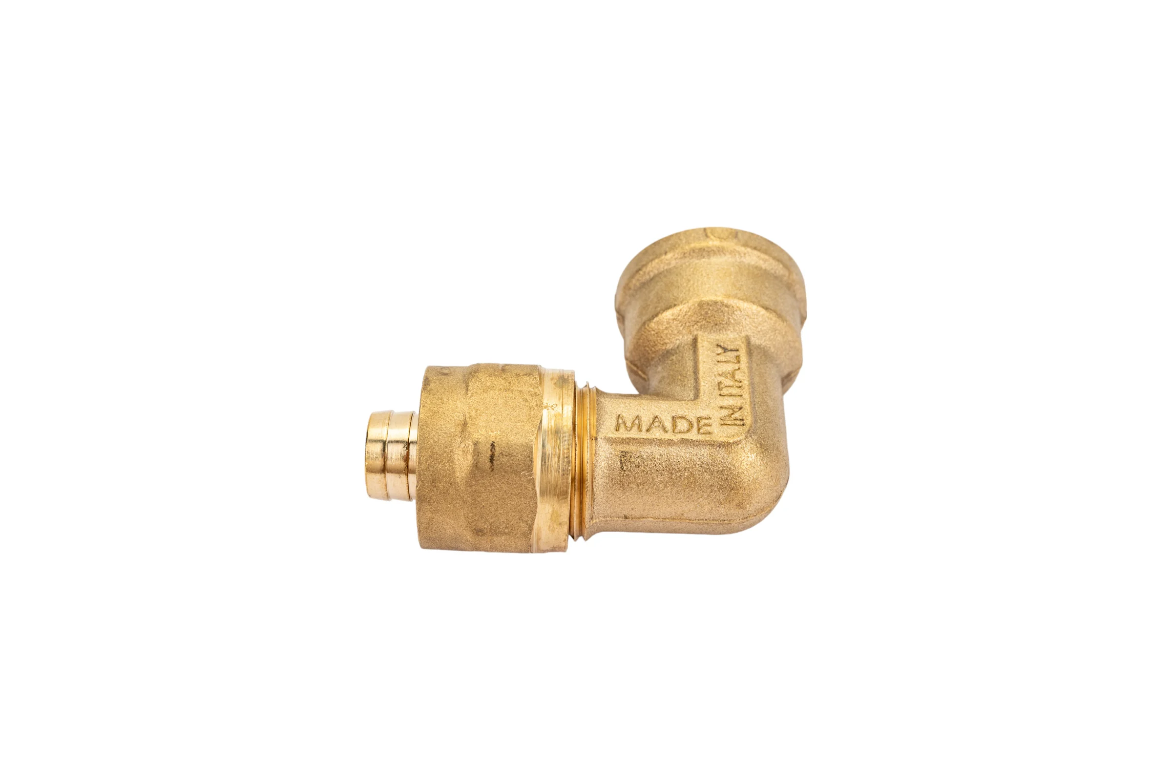 Переходной уголок APE ВР1/2х16 752L 12x16