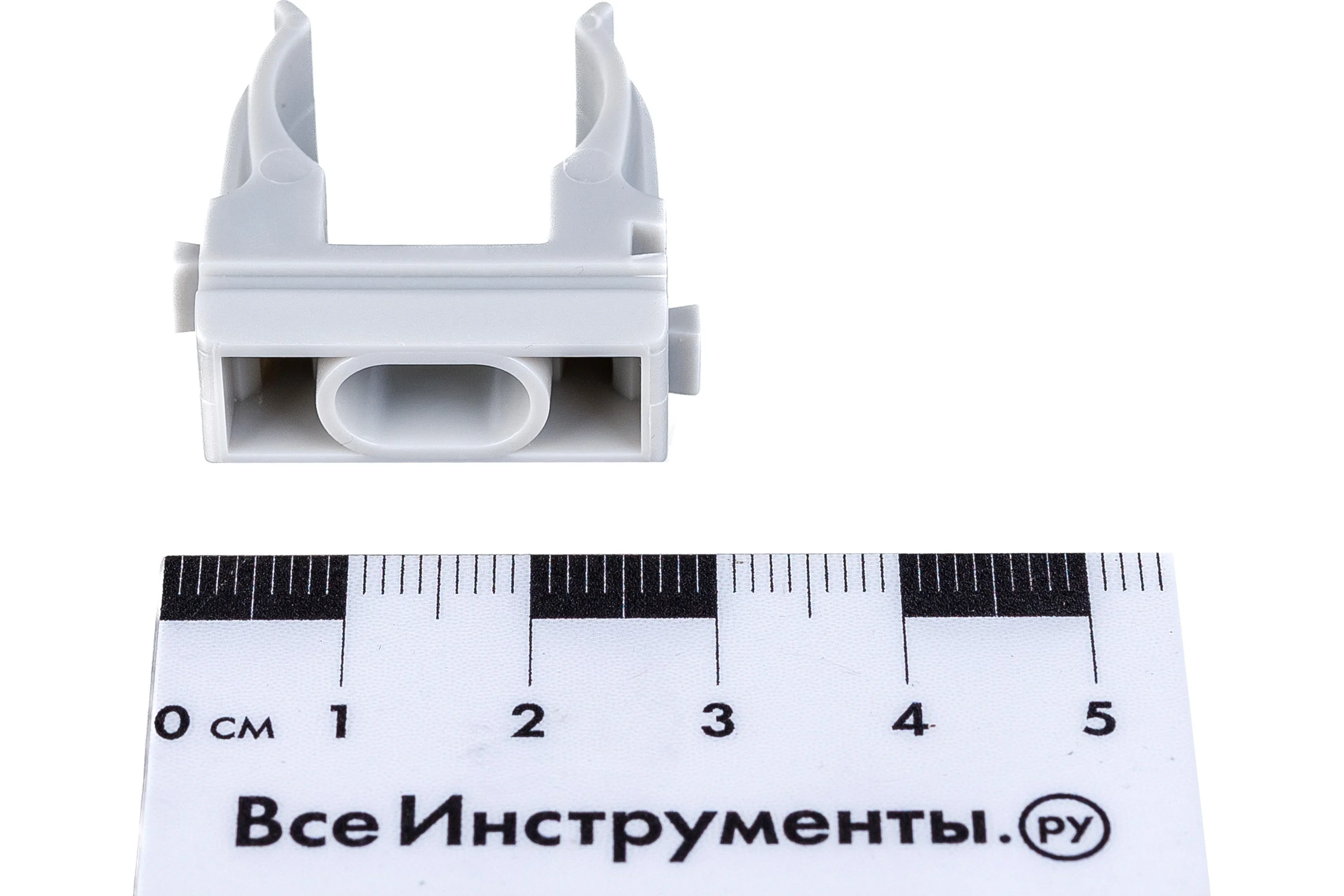 Держатель с защелкой IEK 20 мм для труб 9745550