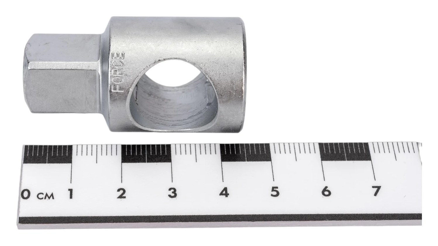 Адаптер с отверстием под вороток 3/8 х 1/2" FORCE 80634