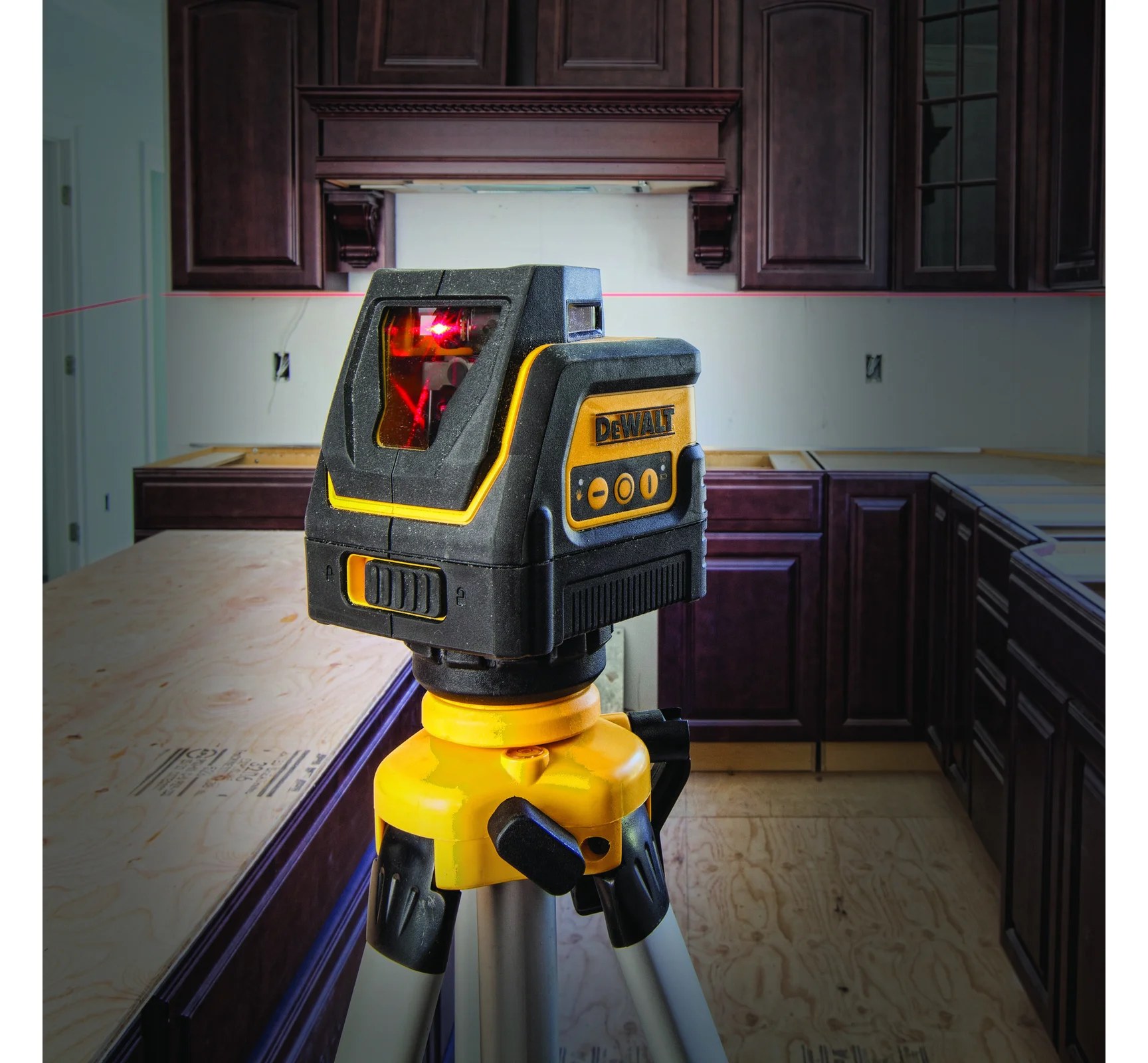 Cамовыравнивающийся лазерный уровень DEWALT DW0811