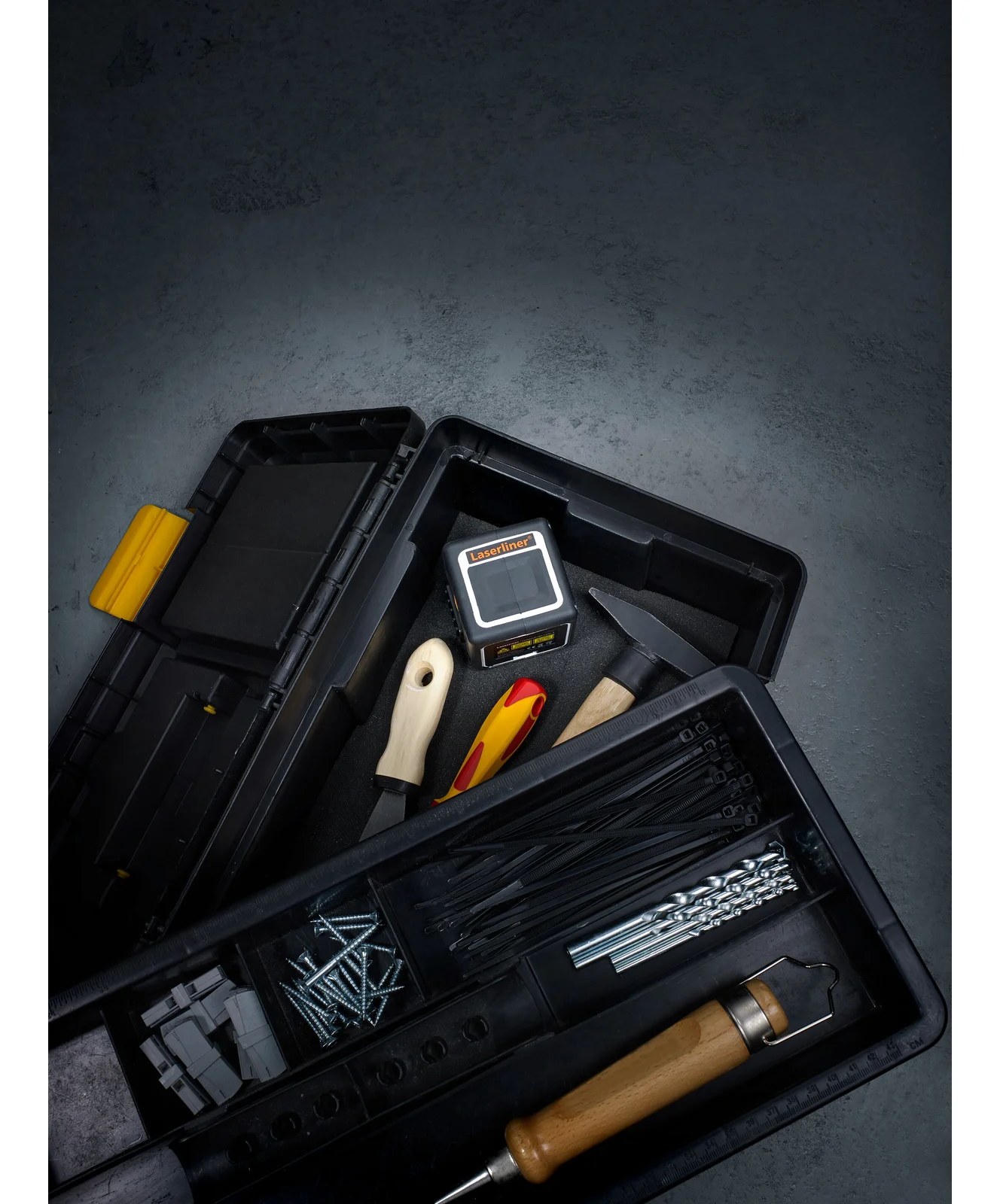 Автоматический перекрёстный лазерный прибор с боковым лазером Laserliner CompactCube-Laser 3 036.150A